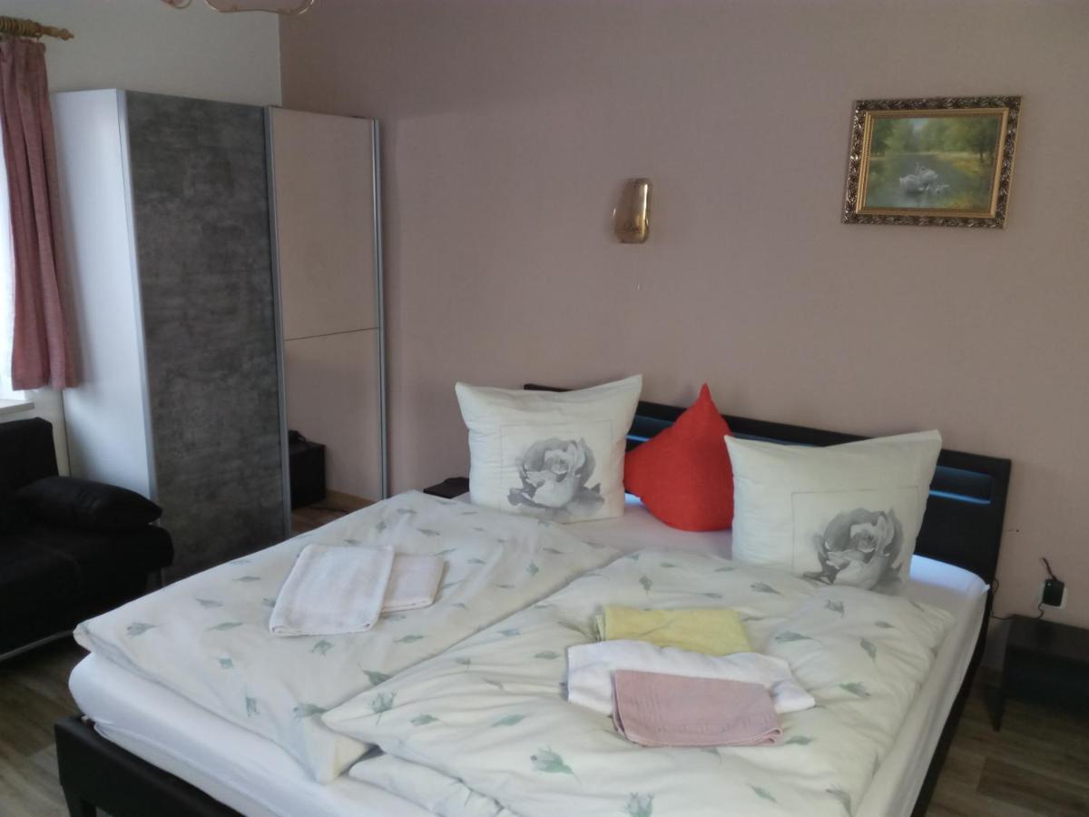 Am Muehlteich Hotell Taltitz Exteriör bild